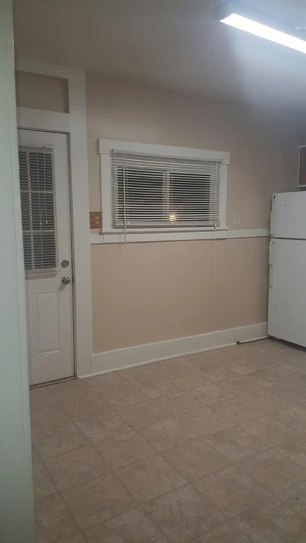 809 Watson Street — Photo 2