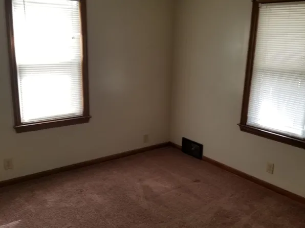 629 Essex St, Akron, OH 44306