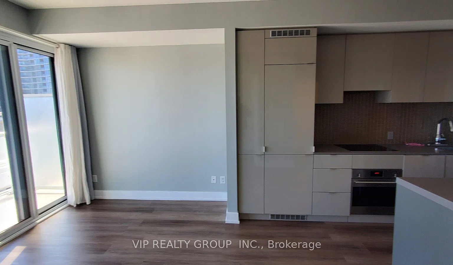 2 bed, $2,700 — Photo 3