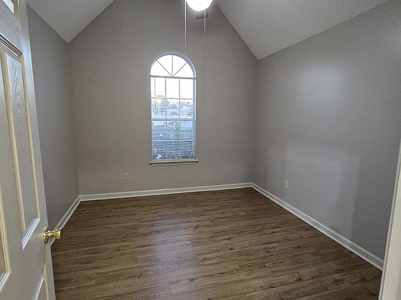 4th image of 1805 Winship Dr #2