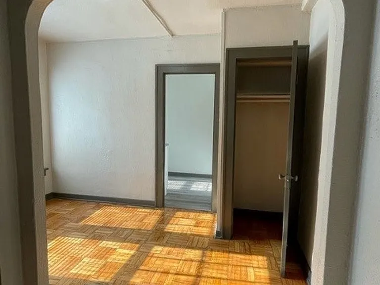 1626 D Street Apartments — Photo 21