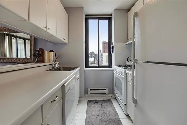 Sold by Town Residential | media 20