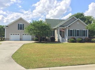 1073 Alayna Dr, Manning, SC 29102