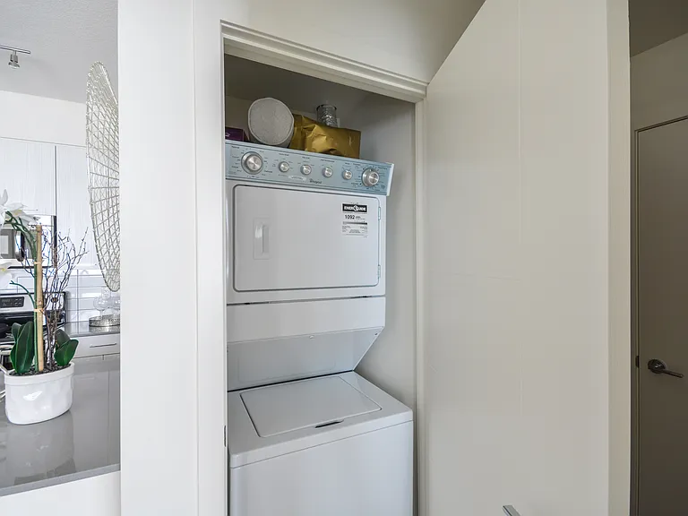 1066 Dorothy St — Photo 7