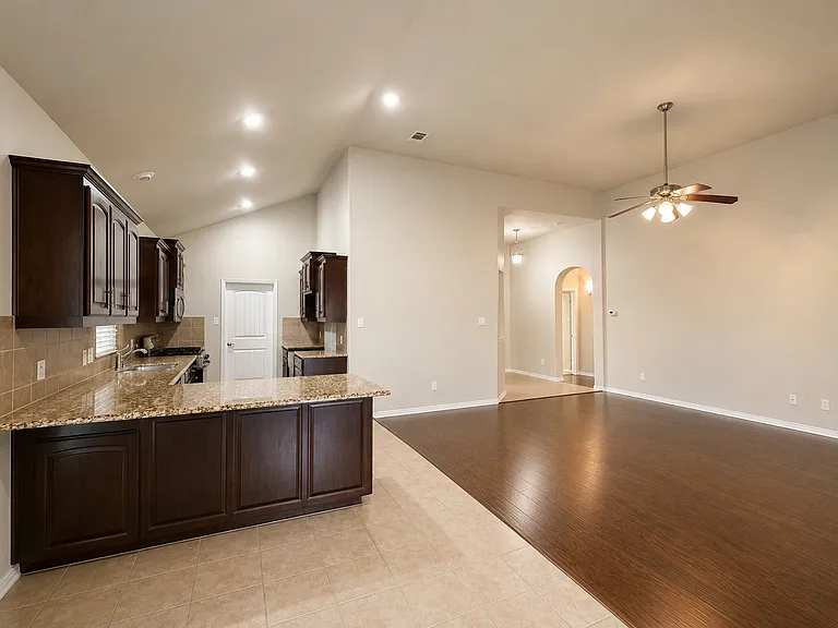11813 Sundog Way — Photo 5