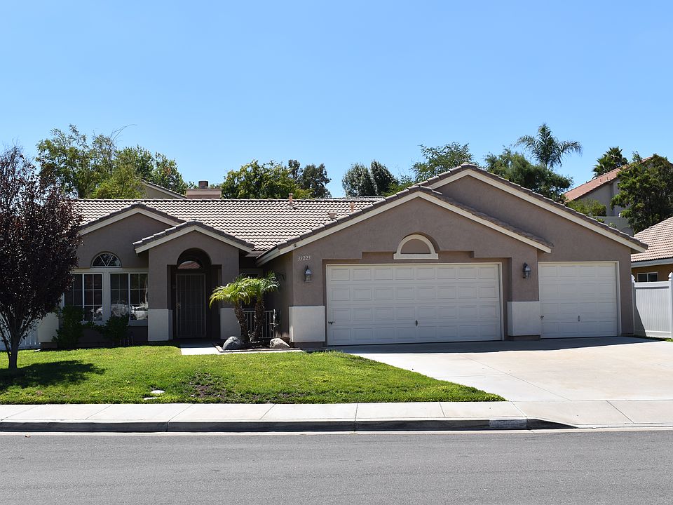 1st image of 33223 Calle Mira Copa