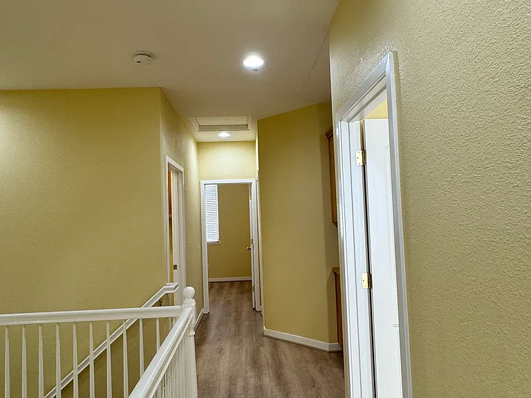 1383 Carlsbad Dr — Photo 11