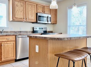 67 Clarendon Ave, Cambridge, MA 02140