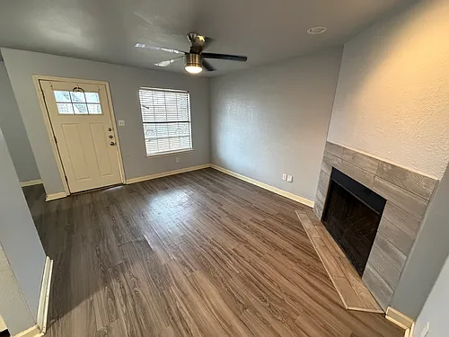 1431 Hyridge Cir Photo 1