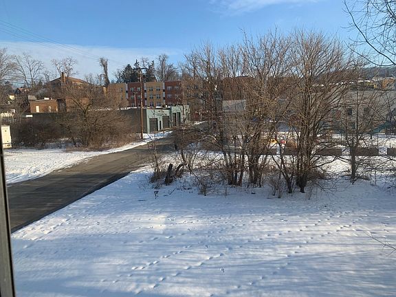 Looking towards Braddock Ave