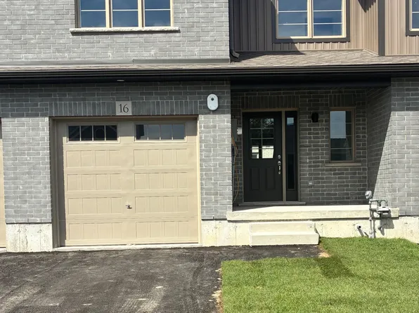 12 Beverly St, Springwater, ON L0L 1P0