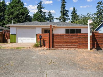 6135 SE Lambert St, Portland, OR, 97206