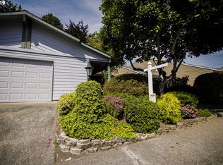 10385 SW Century Oak Dr, Tigard, OR 97224