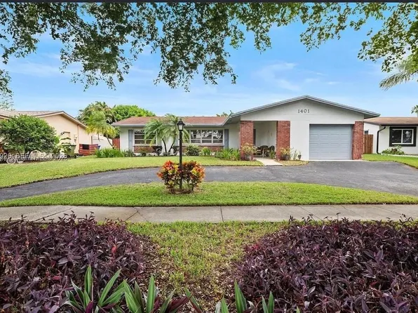 1401 NW 122nd Ave, Pembroke Pines, FL 33026