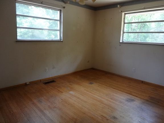 5th image of 4624 Ollie Davis Dr