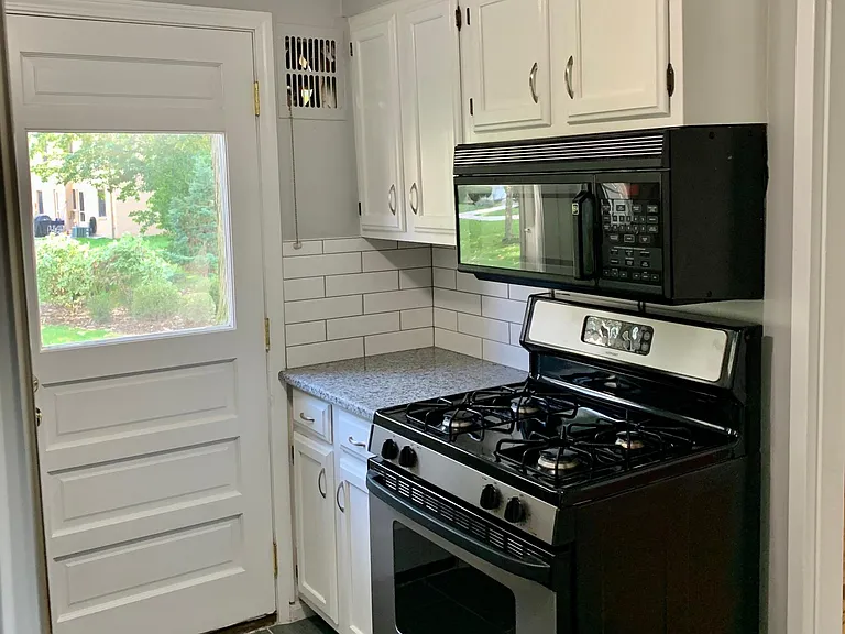 660 Graefield Ct — Photo 7