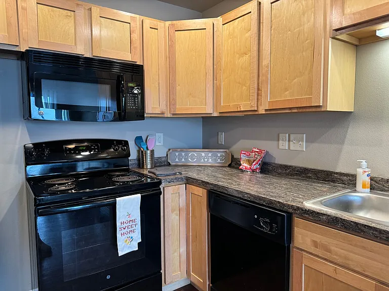 Aspen Trail Apartments — Photo 92