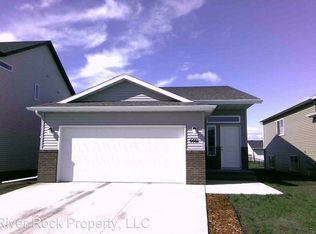 4461 18th St S, Moorhead, MN 56560