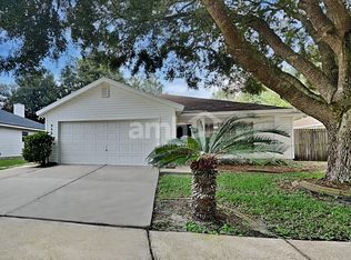 986 Ford Wood Dr, Jacksonville, FL 32218