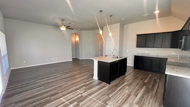 1818 Bayou Wood Ln — Photo 8