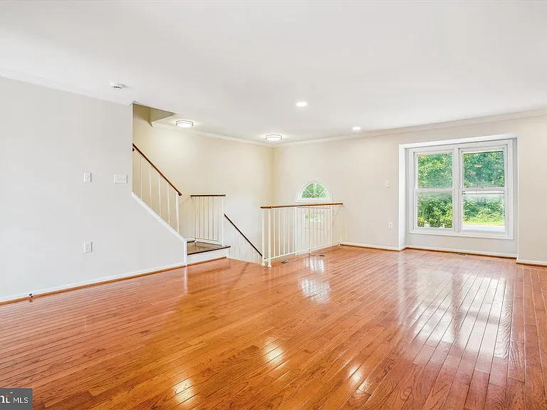 10491 Trinidad Ct — Photo 12