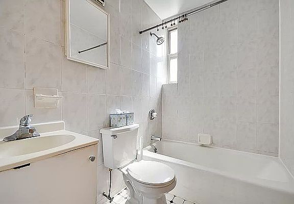 5th image of 247 E 81st St APT 4B
