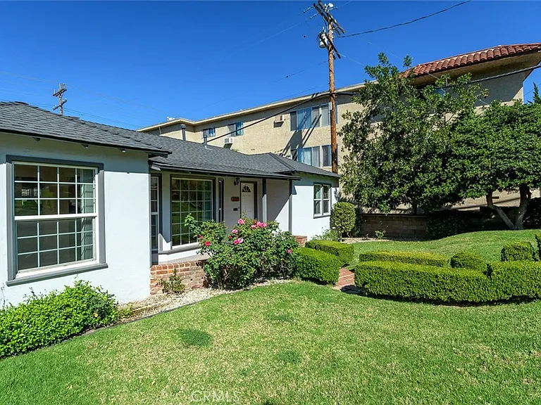 2111 N Verdugo Rd — Photo 7