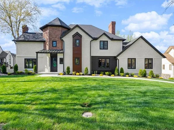 10614 W 108th Ter, Overland Park, KS 66210