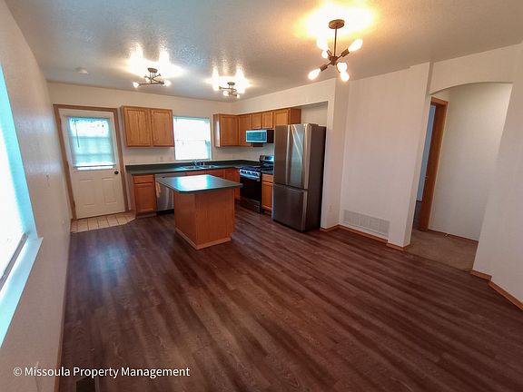 4th image of 4701 Canyon Creek Blvd