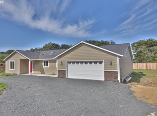 87196 Beach Ln, Bandon, OR 97411