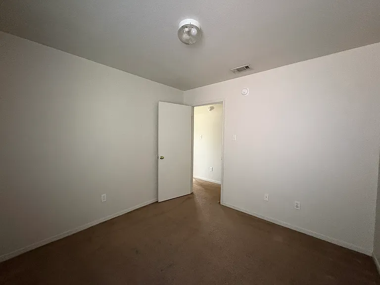 330 S 40th St #B — Photo 19
