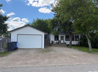 319 Carlyle St, Arcola, SK S0C0G0