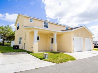 661 Lake Shore Pkwy, Davenport, FL 33896