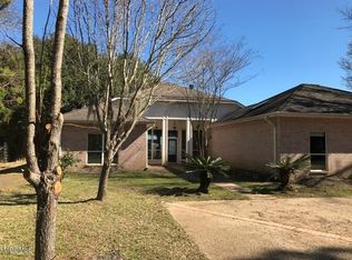 7608 Bluff Point Rd, Gautier, MS 39553