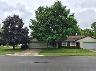 2171 Lockerbie Dr, Columbus, IN 47203