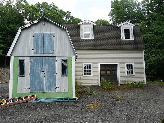 5th image of 492 Kingman St