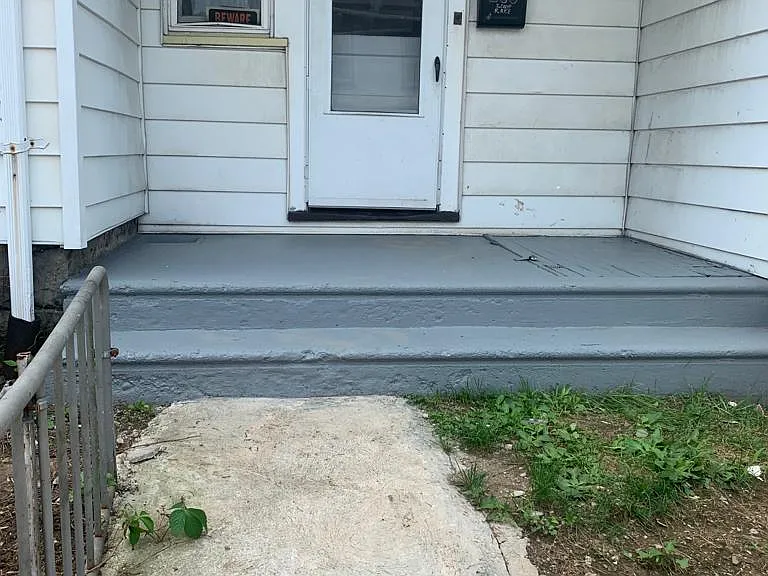 203 S 11th St — Photo 11