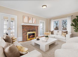 4 Kingswood Rd, Weehawken, NJ 07086