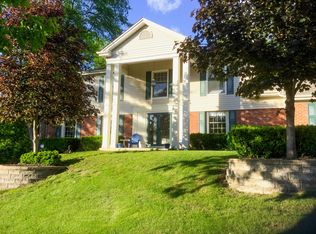 15145 Denwoods Dr, Chesterfield, MO 63017