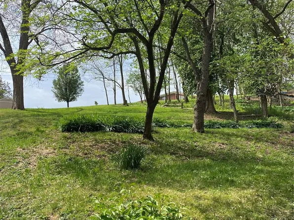 312 E 3rd St, Hermann, MO 65041