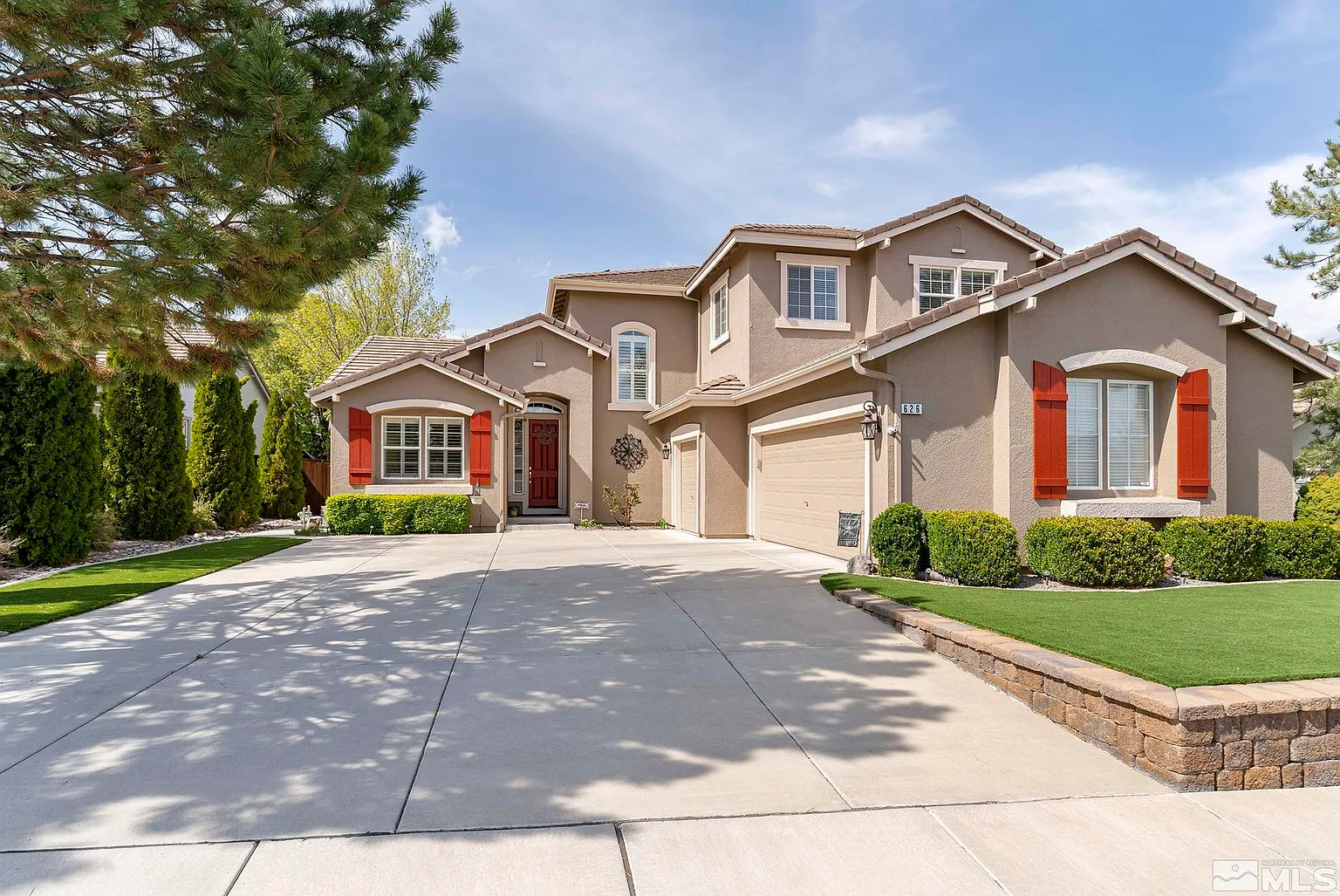 626 Donner Pass Ct photo 1