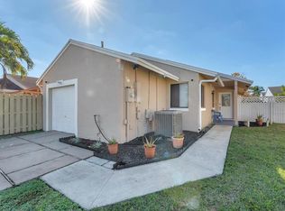 1160 SW 110th Ave, Pembroke Pines, FL 33025