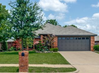 407 E Church St, Forney, TX