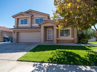 5642 Sandpiper Pl, Palmdale, CA 93552