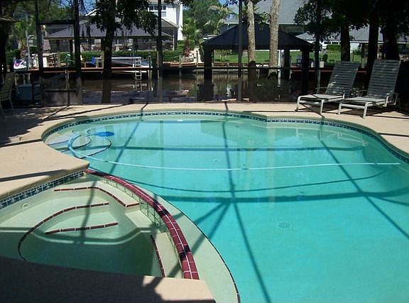 5th image of 4361 Tideview Dr