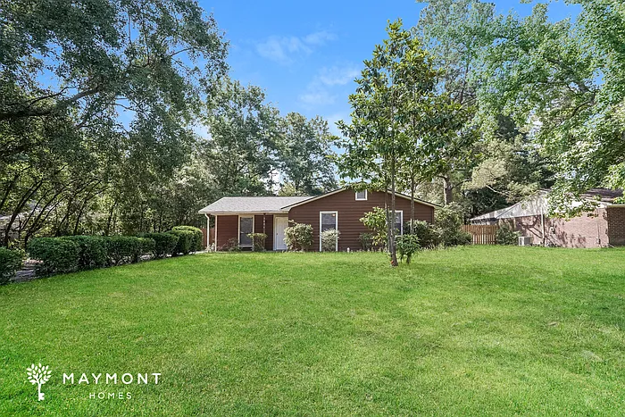 3806 Beacon Dr — Photo 1