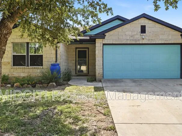 3414 Zachary St, Seguin, TX 78155