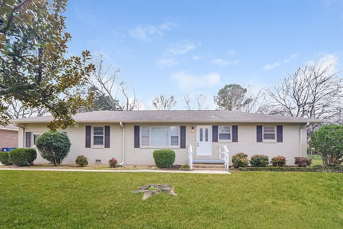 709 Ambrose Dr
