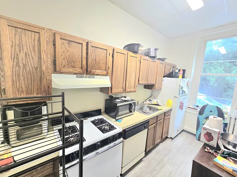 2027 Reading Rd #1W — Photo 6