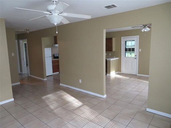 7207 Meadowgreen Ln #A, Needville, TX 77461